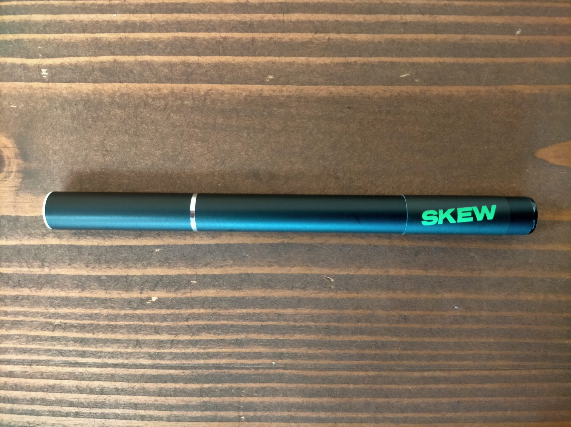 Skew CBDベイプペン OG Kushをレビュー！簡単便利で大容量の使い捨てペン！